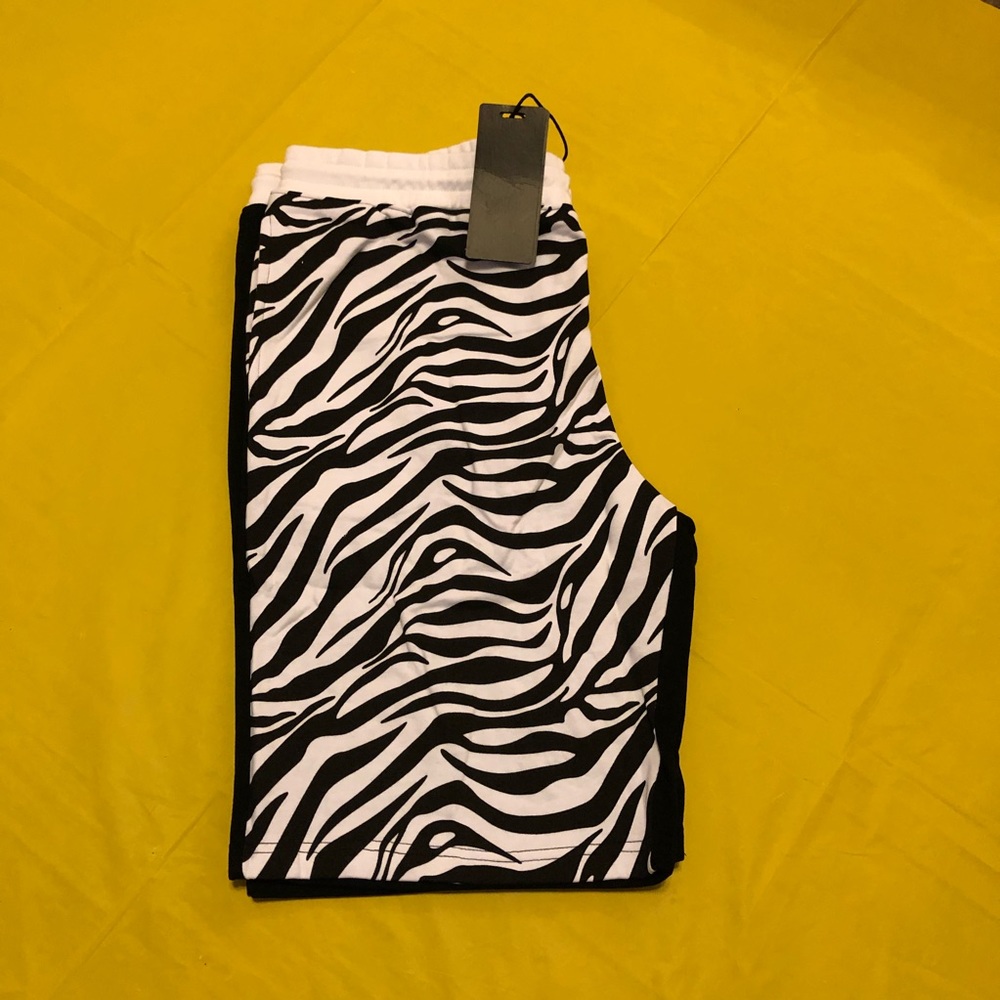 Pants - Picture 2 of 3